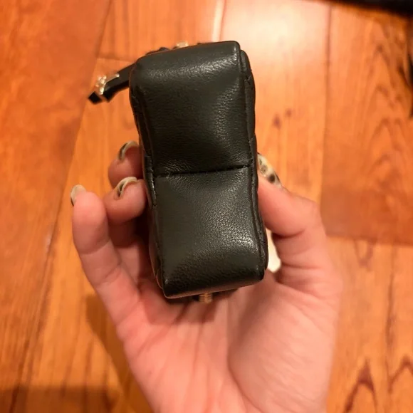 CHANEL Black Quilted Star Bag Charm - Picture 4 of 7